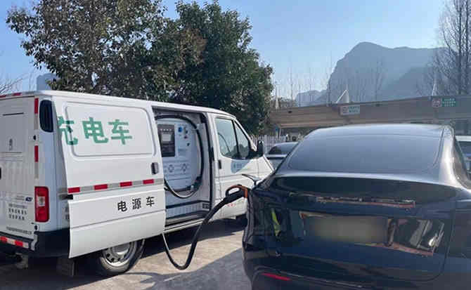 安定区汽车搭电